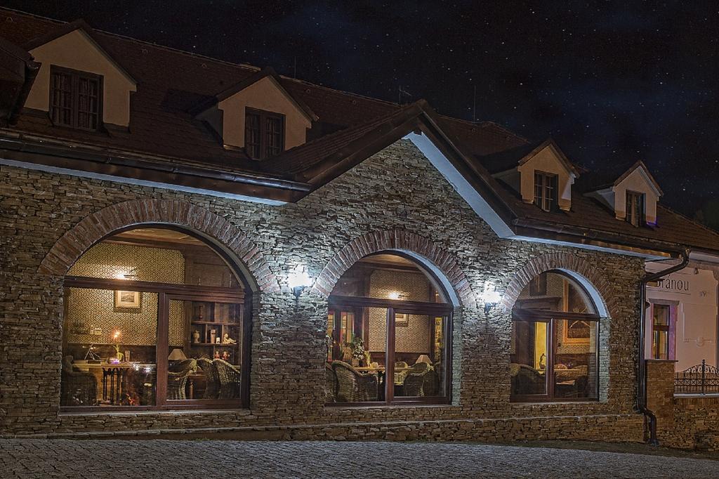 Hotel Pod Branou Bardejov Ngoại thất bức ảnh